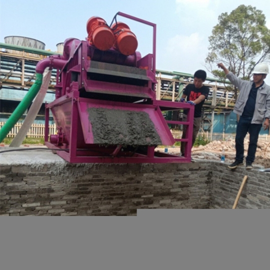 訂制泥沙分離機(jī)操作簡(jiǎn)單,泥漿處理器
