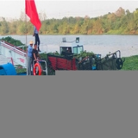 水葫蘆收割船生產(chǎn)廠家大型水下割草船水葫蘆清理船