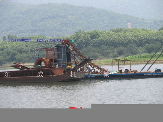 供應海南DW-鏈斗式挖沙船用于寬河道挖沙設備