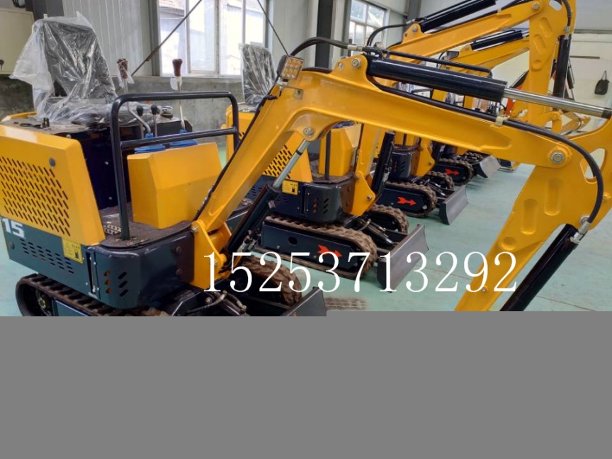 小型挖掘機(jī)，國(guó)產(chǎn)挖掘機(jī)，農(nóng)用挖掘機(jī)