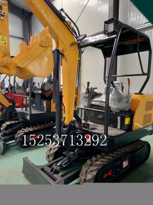 農(nóng)業(yè)挖掘機(jī)，小型建筑挖掘機(jī)，回填挖掘機(jī)