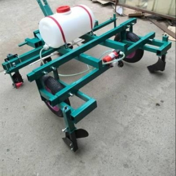 山東可定制土豆噴藥覆膜機 帶滴管播種噴藥膜一體機 多功能起壟覆膜機