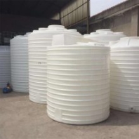 廠家滾塑容器塑膠水箱 防腐蝕水箱塑料儲水罐 儲水供水設(shè)備