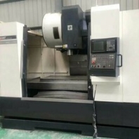 閑置不用賠本出售二手捷勇達(dá)VMC-1270立式加工中心二手1270立式加工中心24支機(jī)械試刀庫(kù)