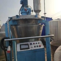 內(nèi)蒙古回收二手錐形混合機(jī)錐形混合機(jī)回收