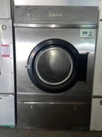 大型工業(yè)洗脫機(jī)烘干機(jī)折疊機(jī)