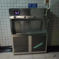 河北地區(qū)ro柜式觸摸系列直飲水設(shè)備廠家 觸摸溫?zé)嵯盗兄憋嬎畽C(jī)