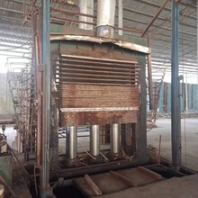紅板廠整廠出售3x6尺熱壓機(jī)冷壓機(jī)排板線叉車做邊機(jī)等