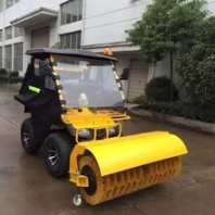五星拋雪機(jī)適用市政環(huán)衛(wèi)_機(jī)場公路兩旁_公園景區(qū)