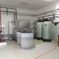 全自動(dòng)軟化水設(shè)備/軟水器-北京隆信機(jī)電