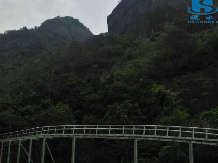 口碑好的玻璃滑道供應(yīng)商，玻璃滑道