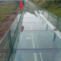 廣州環(huán)水水上設施建造玻璃滑道_放心可靠，玻璃滑道哪家好