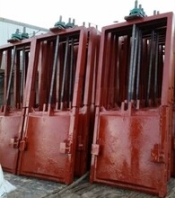 江蘇蘇州昆山回轉(zhuǎn)式格柵清污機(jī)氣動(dòng)渠道鋼制閘門(mén)
