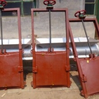 廣西壯族自治來(lái)賓忻城縣機(jī)閘一體鑄鐵閘門手動(dòng)固定卷?yè)P(yáng)式啟閉機(jī)