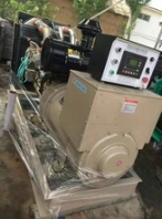 哈爾濱地區(qū)熱銷康明斯300KW柴油發(fā)電機(jī)組2016年生產(chǎn)企業(yè)備用電源
