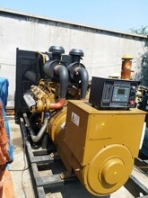 大連地區(qū)熱銷上柴發(fā)電機555KW二手柴油發(fā)電機組