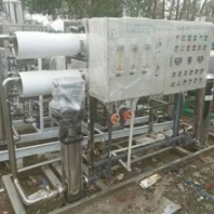 鵬運(yùn)二手吹瓶機(jī),日照二手灌裝機(jī)套標(biāo)機(jī)膜包機(jī)售后保障