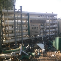 鵬運(yùn)二手吹瓶機(jī),延邊二手灌裝機(jī)套標(biāo)機(jī)膜包機(jī)質(zhì)量可靠