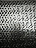 批量生產(chǎn)1.0金屬船舶機械地下防滑板鱷魚齒船用防滑板廠家直銷-