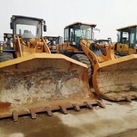 隧道5噸側(cè)翻裝載機(jī)柳工長(zhǎng)臂50鏟車(chē)購(gòu)買(mǎi)價(jià)格