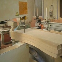 帶鋸床-數(shù)控帶鋸-CNC鋸床廠家直銷
