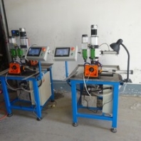 數(shù)控鉆床全自動打孔機(jī)不銹鋼軸打孔機(jī)現(xiàn)貨