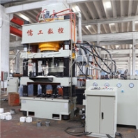 山東廠家定制630噸牛羊舔磚機(jī)鹽磚液壓機(jī)牛羊舔磚壓力機(jī)