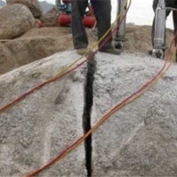 天津沒有差價房建地基打洞遇硬石鉤機(jī)太慢用下分裂機(jī)價格滿意