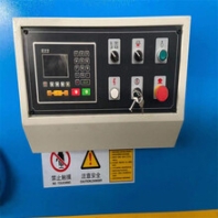 多功能聯(lián)合沖剪機(jī)江西崇義縣160噸沖剪機(jī)