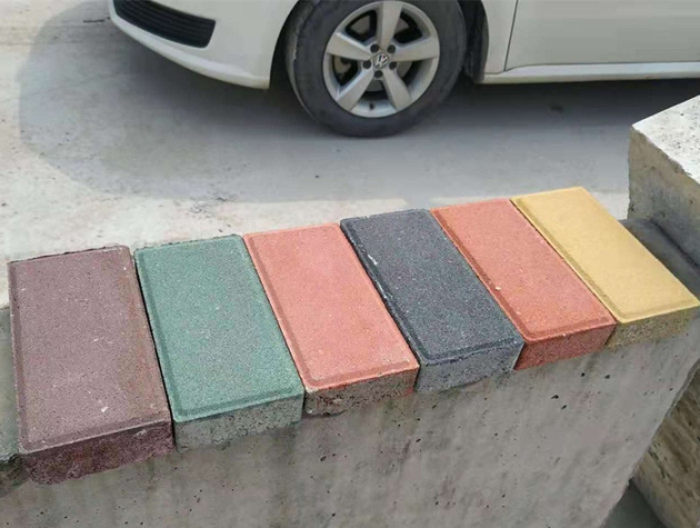 佛山透水磚廠家直銷(xiāo)通體透水磚