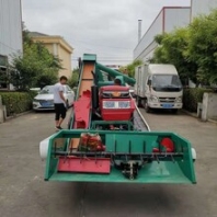 延邊多缸拖拉機(jī)帶雙筒玉米脫粒機(jī)免扒皮打粒機(jī)