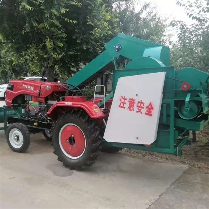 拖拉機(jī)帶玉米脫粒機(jī)自走式棒子打粒機(jī)自動(dòng)上料