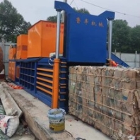 河南洛陽全鋼板廢品液壓打包機(jī)牛糞壓扁機(jī)