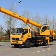 國五東風(fēng)凱馬福田唐駿12噸吊車吊機低價出售大廠家直銷,大品牌值得信賴