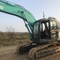 低價轉(zhuǎn)讓神鋼200挖掘機純土方車車況良好原版車漆