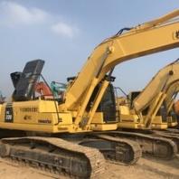 低價(jià)出售小松220-8原版車漆傳統(tǒng)動(dòng)力精品二手挖掘機(jī)