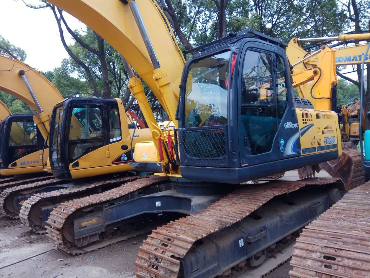 二手挖掘機(jī)市場(chǎng)直銷二手挖掘機(jī)出售以確保您的利益得到最大的保證