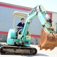 低價(jià)轉(zhuǎn)讓進(jìn)口二手小型挖掘機(jī)洋馬20