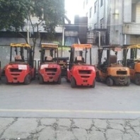 頭條-黔江鄰鄂吊車(chē)出租臺(tái)班-理想主義服務(wù)者-叉車(chē)出租折臂吊