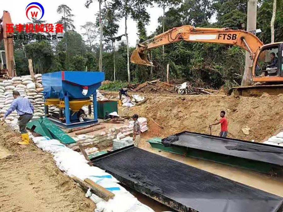 五豐供應(yīng)小槽鋼左式右式6S搖床玻璃鋼選礦搖床石城尾礦回收搖床易安裝使用