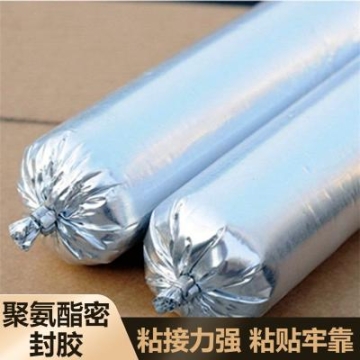 濟(jì)寧訂做輕型散裝水泥罐車出售價(jià)格粉粒物料運(yùn)輸車按配置尺寸