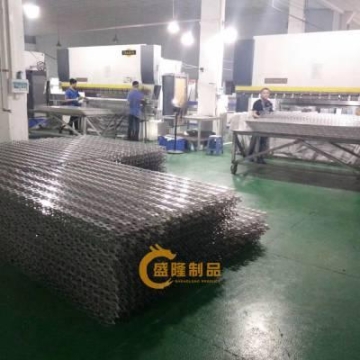 出售二手多種品牌牽引車解放J6P東風(fēng)天龍歐曼汕德卡半掛車