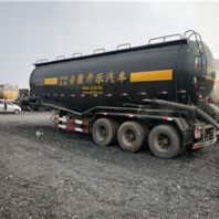 轉(zhuǎn)讓二手歐曼GTL牽引車雙驅(qū)輕體后八輪國(guó)五13米掛車油耗