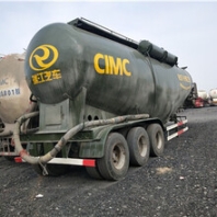 雷州市出售二手解放J6牽引車(chē)國(guó)四排放420馬力手續(xù)