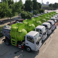 凱馬勾臂垃圾車廠家直銷