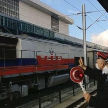 16.5米集裝箱車制造尺寸多長-價格