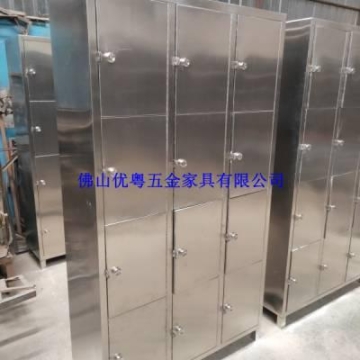 低平板半掛運輸車出口資質(zhì)廠家-市場價格