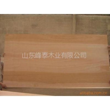爐臺區(qū)梁山掛車13米飛翼半掛車,飛翼半掛車廠家