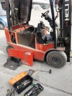 大廠周邊叉車維修中心，維修電動燃油叉車，維修地牛