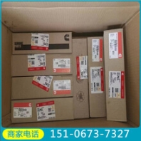 華潤1300型水泥車缸蓋4068673康明斯4068672
